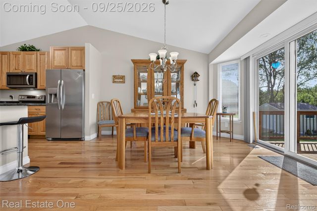 10152 Oakhill Road, Springfield Charter Township, MI 48442