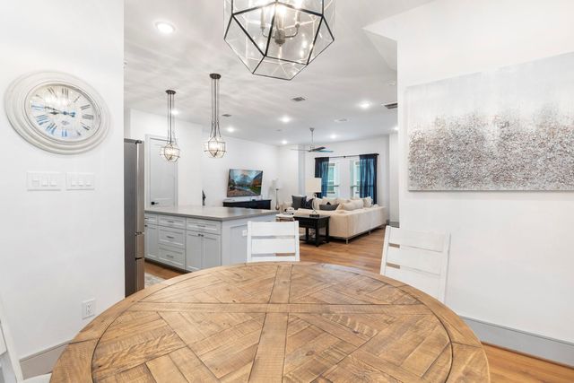 846 Wakefield Drive B, Houston, TX 77018