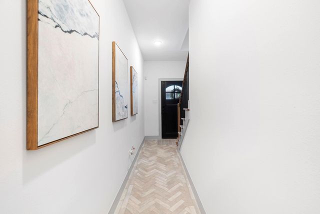 846 Wakefield Drive B, Houston, TX 77018