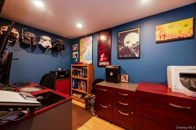 11 Lower Road, Smithtown, NY 11787