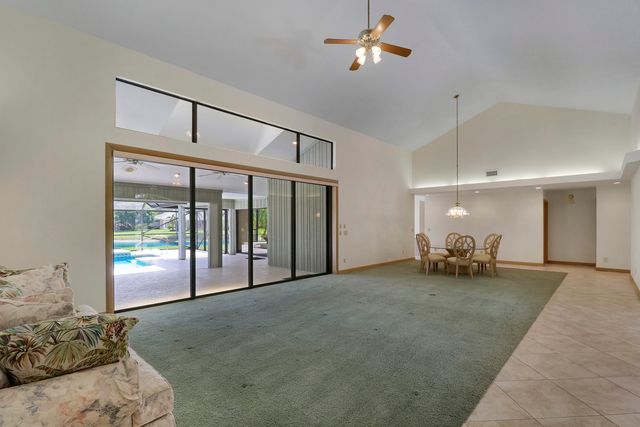 18691 SE LAKESIDE Way, Jupiter, FL 33469