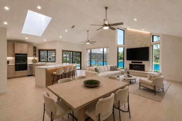 18691 SE LAKESIDE Way, Jupiter, FL 33469