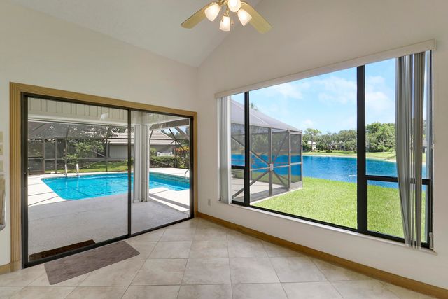 18691 SE LAKESIDE Way, Jupiter, FL 33469