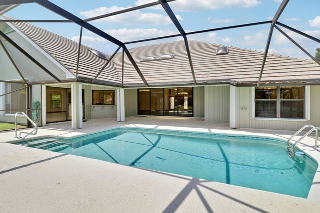 18691 SE LAKESIDE Way, Jupiter, FL 33469