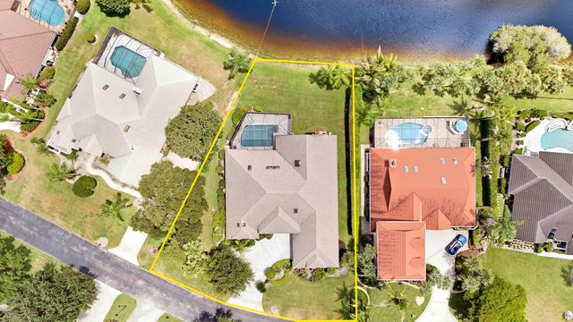 18691 SE LAKESIDE Way, Jupiter, FL 33469