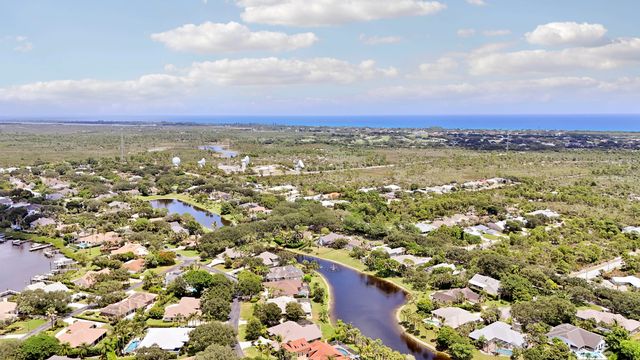 18691 SE LAKESIDE Way, Jupiter, FL 33469