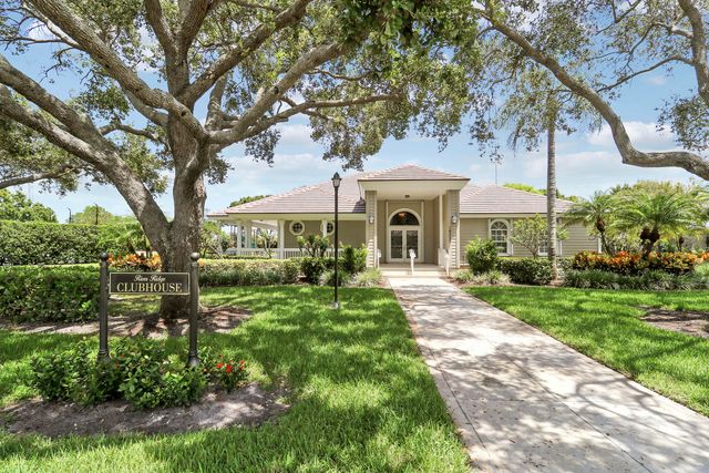 18691 SE LAKESIDE Way, Jupiter, FL 33469