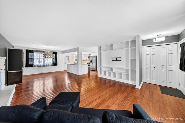 7302 Chippewa Drive, Wonder Lake, IL 60097