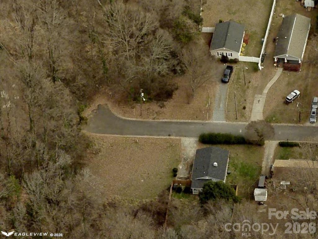 2801 Mccombs Street, Charlotte, NC 28208