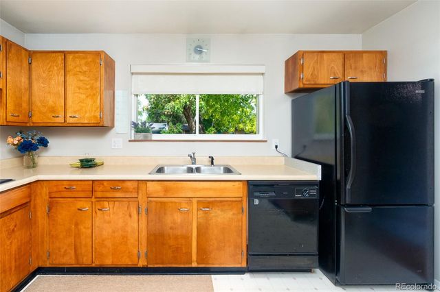 681 S Holly Street, Denver, CO 80246