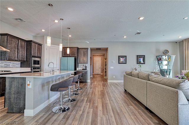 43 Autumn Palm Avenue, Henderson, NV 89011