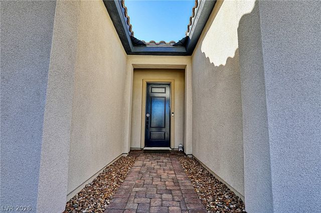 43 Autumn Palm Avenue, Henderson, NV 89011