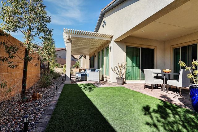 43 Autumn Palm Avenue, Henderson, NV 89011
