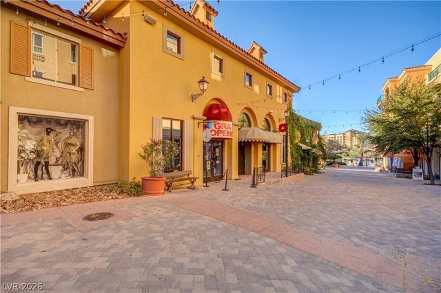 43 Autumn Palm Avenue, Henderson, NV 89011