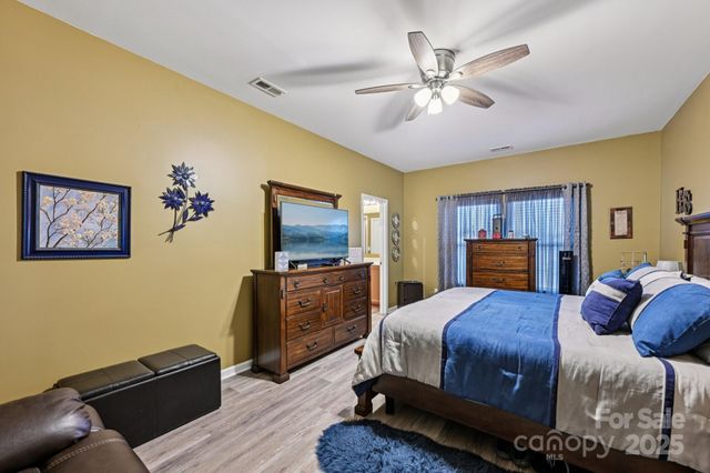 15028 Cavanshire Trail, Charlotte, NC 28278