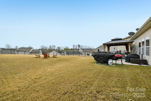 15028 Cavanshire Trail, Charlotte, NC 28278