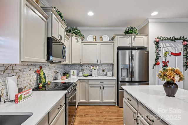 15028 Cavanshire Trail, Charlotte, NC 28278