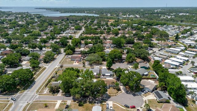 2009 PEPPERTREE COURT, Oldsmar, FL 34677