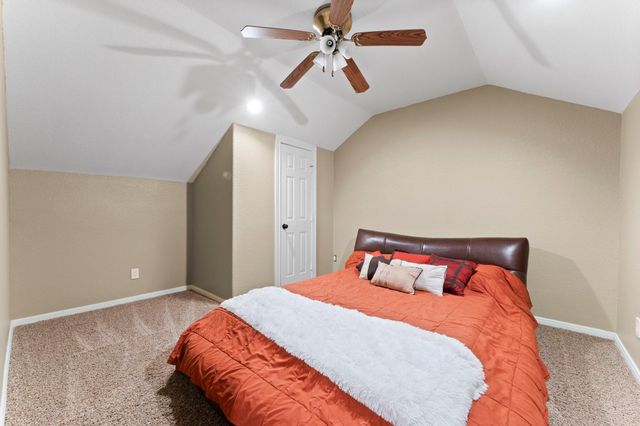 14 Darien Ct, Montgomery, TX 77356