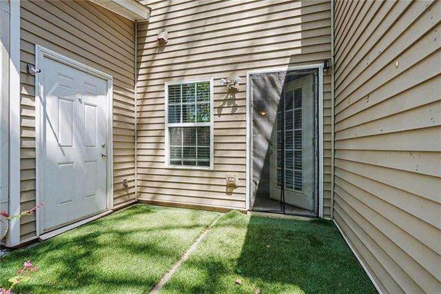 388 Berckman Drive NW, Lilburn, GA 30047
