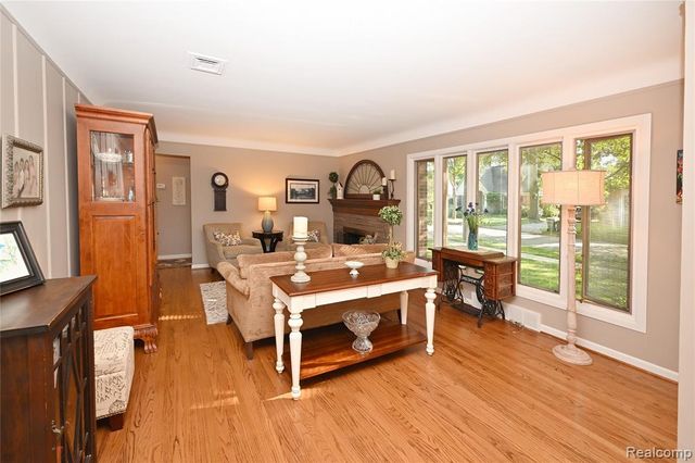 4187 Kenmore Road, Berkley, MI 48072