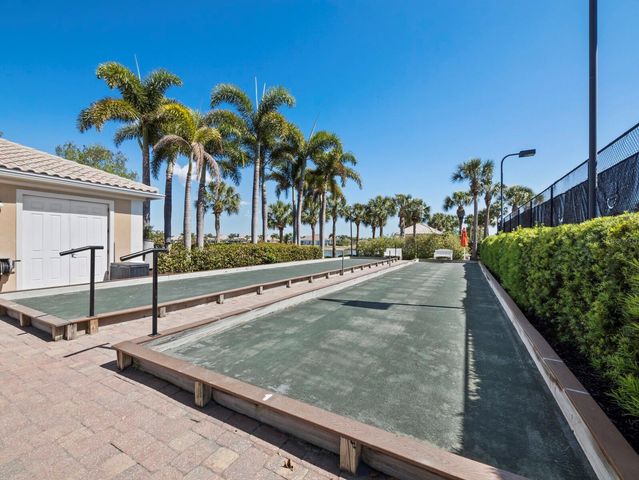 5967 BENEVENTO DRIVE, Sarasota, FL 34238