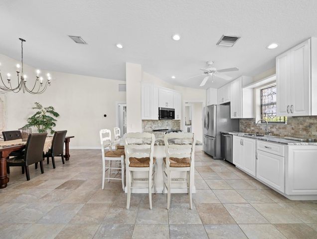 5967 BENEVENTO DRIVE, Sarasota, FL 34238