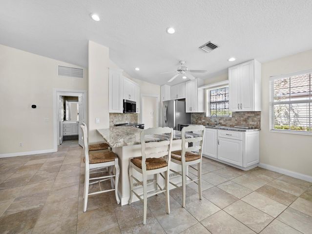 5967 BENEVENTO DRIVE, Sarasota, FL 34238