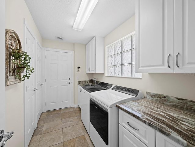 5967 BENEVENTO DRIVE, Sarasota, FL 34238