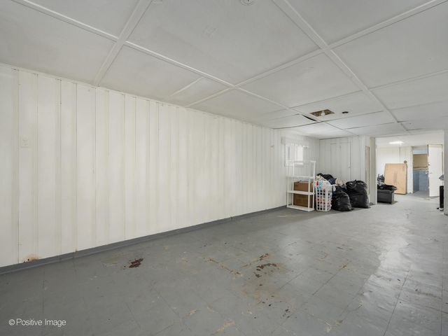 920 N Kedvale Avenue, Chicago, IL 60651