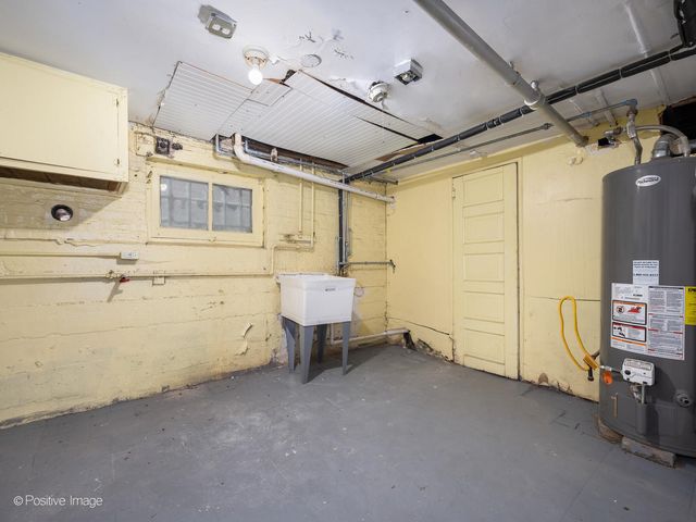 920 N Kedvale Avenue, Chicago, IL 60651