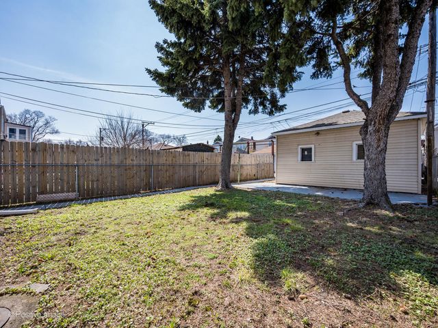 920 N Kedvale Avenue, Chicago, IL 60651