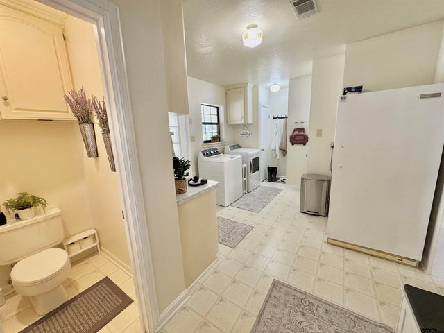 16223 Big Oak Bay Rd, Tyler, TX 75707