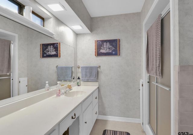 16223 Big Oak Bay Rd, Tyler, TX 75707