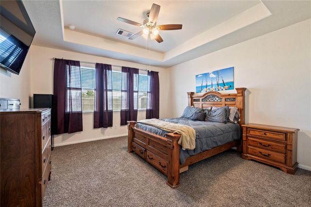 211 White Wing Lane, Sealy, TX 77474