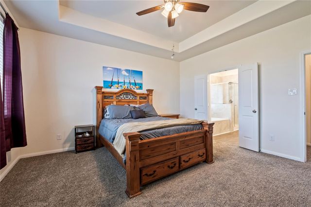 211 White Wing Lane, Sealy, TX 77474