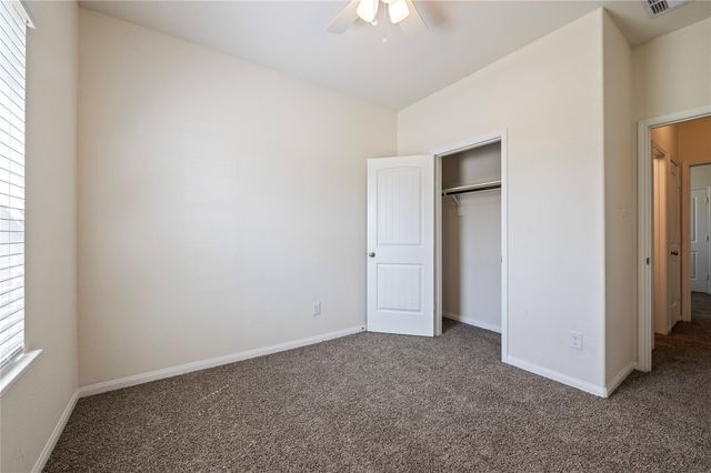 211 White Wing Lane, Sealy, TX 77474