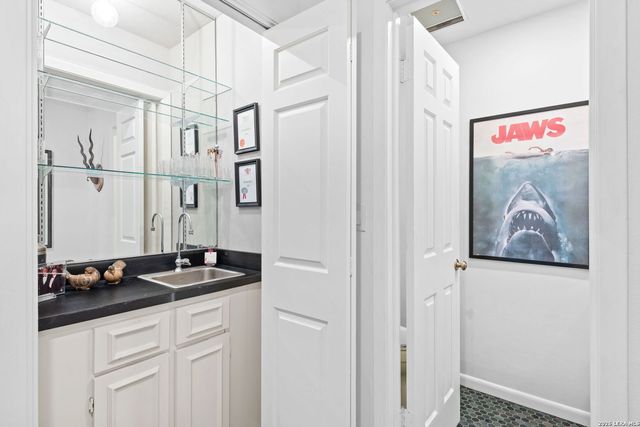 201 Ellwood St Apt 211, San Antonio, TX 78209