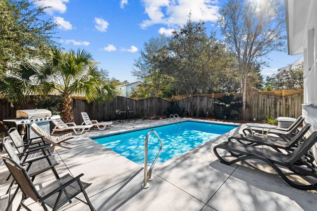 102 Dalton Drive, Santa Rosa Beach, FL 32459