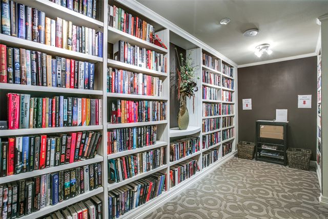 6211 W Northwest Highway G112, Dallas, TX 75225
