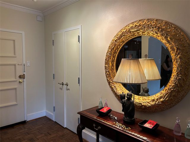 6211 W Northwest Highway G112, Dallas, TX 75225