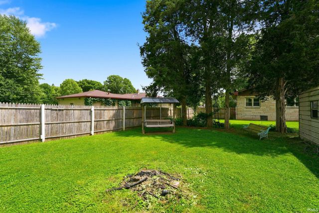 11420 W SR 32 Highway, Yorktown, IN 47396