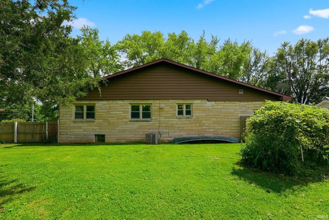 11420 W SR 32 Highway, Yorktown, IN 47396