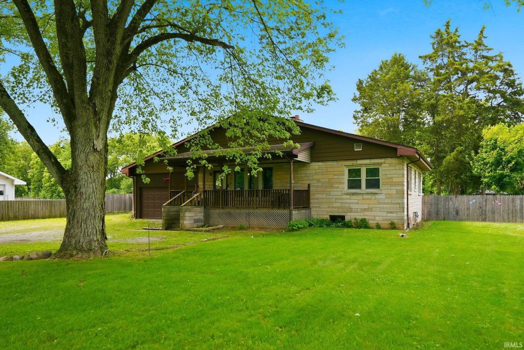 11420 W SR 32 Highway, Yorktown, IN 47396