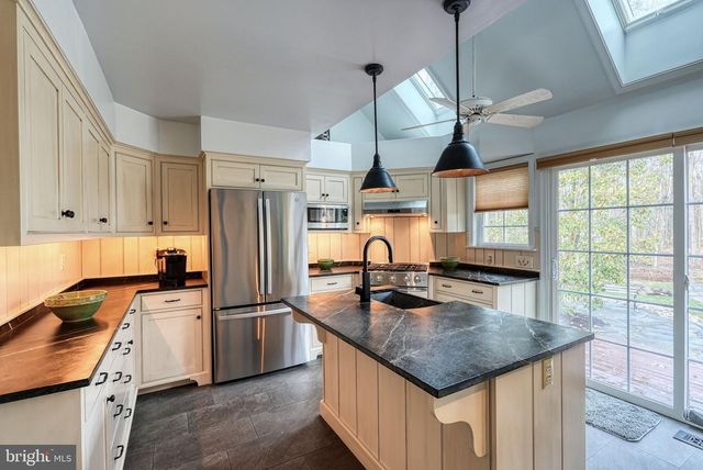 5529 GEDDES WAY, Pipersville, PA 18947