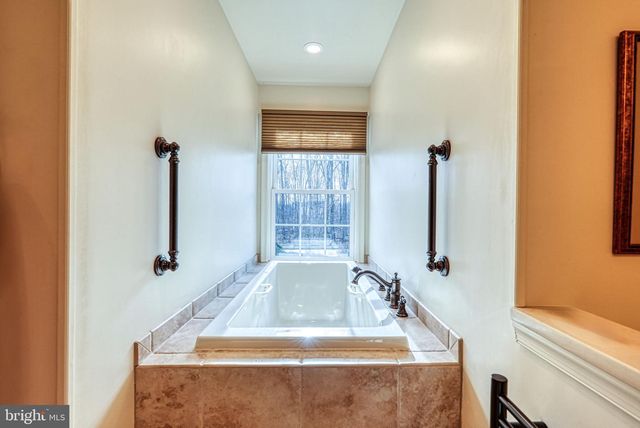 5529 GEDDES WAY, Pipersville, PA 18947