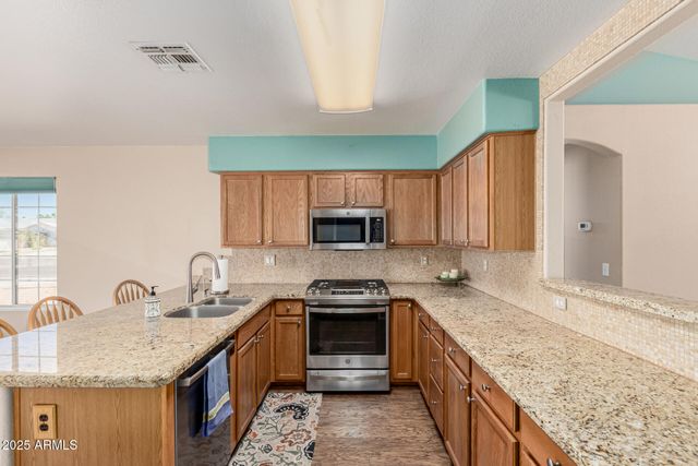 823 W 14TH Avenue, Apache Junction, AZ 85120