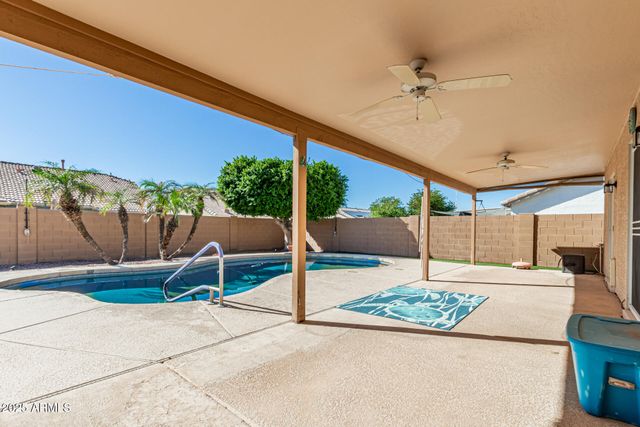 823 W 14TH Avenue, Apache Junction, AZ 85120