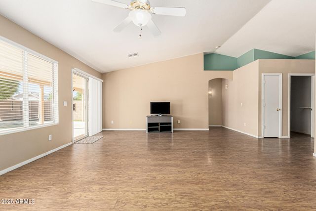 823 W 14TH Avenue, Apache Junction, AZ 85120