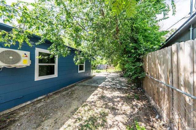10 LINDEN AVE, San Antonio, TX 78211